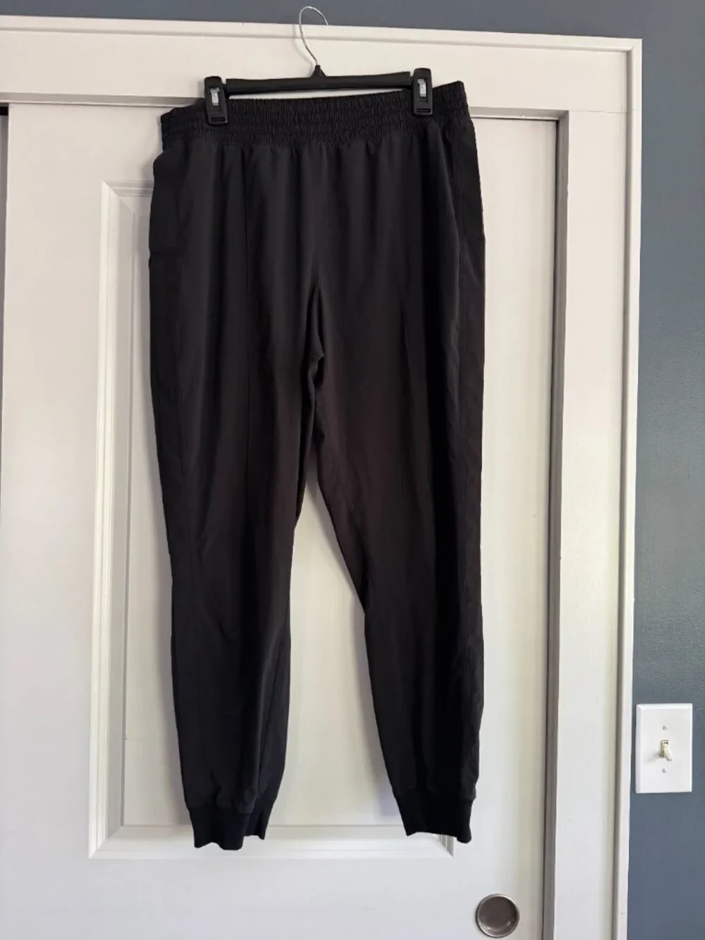 Lululemon Women's Wanderer Jogger Black Lightweight Size 12